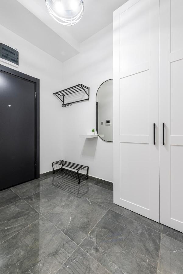 Vertigo One Bedroom Apartment-Free Private Parking Nowy Sad Zewnętrze zdjęcie